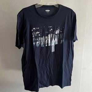 Mens large old navy tee